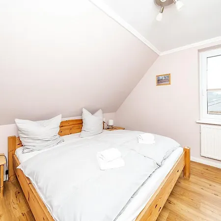 Апартаменты Mit Grosser Dachterrasse Дагебюлль