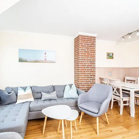 Mit Grosser Dachterrasse *